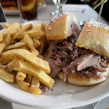The Place - Roast beef on weck - American Near Me - Buffalo, New York