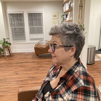 True Bloom Studio - Fun short razored cut! - Hair Salons Near Me - Libertyville, Illinois