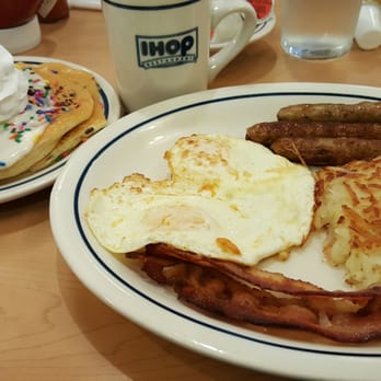 IHOP - Cupcake pancakes with ultimate. - American Near Me - Virginia Beach, Virginia IHOP - Cupcake pancakes with ultimate. - American Near Me - Virginia Beach, Virginia