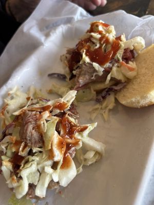 Big Hole BBQ Victor by null