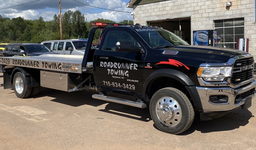 ROADRUNNER TOWING Updated August 2024 W281 East River Rd, Hayward