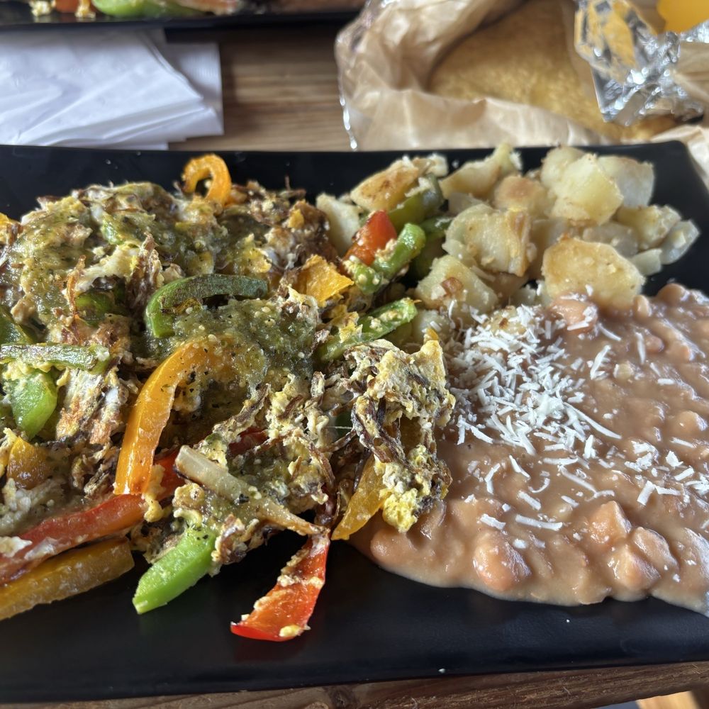 Cocina Express - Machaca con huevo frijoles y papas!! Con tortillas hechas a mano!! Delicioso platillo Machaca de Res con huevo!! - Mexican Near Me - Hazard, California Cocina Express - Machaca con huevo frijoles y papas!! Con tortillas hechas a mano!! Delicioso platillo Machaca de Res con huevo!! - Mexican Near Me - Hazard, California