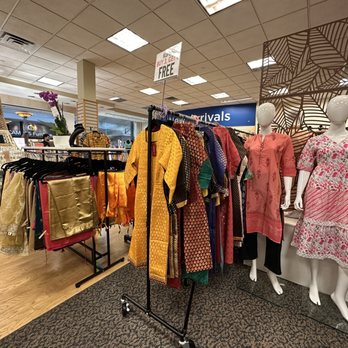 Paaie - Daily wear tops and dresses - Women's Clothing Near Me - Sterling, Virginia