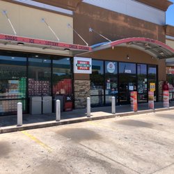 Valero - Store front