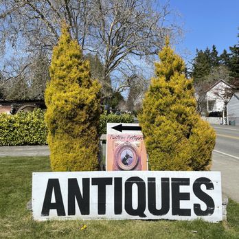 Pastiche Antiques - Antiques Near Me - Bainbridge Island, Washington