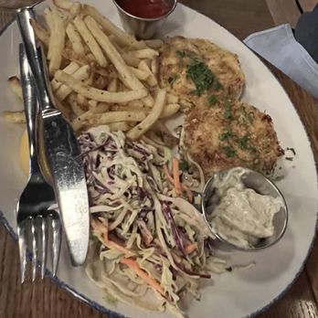Crosby's Kitchen - Maryland Crab Cakes - American Near Me - Niles, Illinois