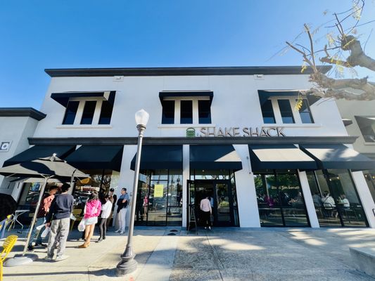 Shake Shack Brea by null