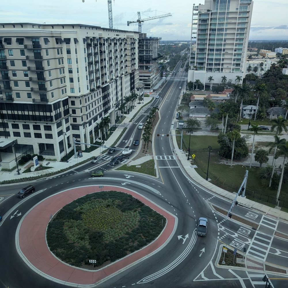 Embassy Suites by Hilton Sarasota - View - Hotels Near Me - Sarasota, Florida
