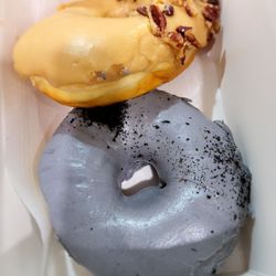 Breka Bakery & Cafe - Earl Grey + salted caramel