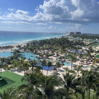 Iberostar Selection Cancún - Pool area from balcony - Hotels Near Me - Cancún, ROO