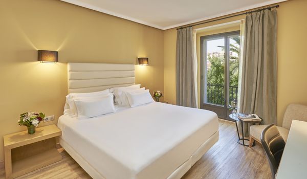 Hotel NH Collection Cáceres Palacio de Oquendo by null
