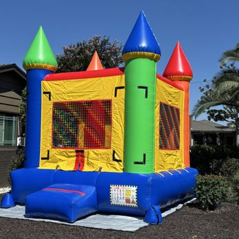 Jumpers Los Camachines - Classic 11x11 jumper - Party Equipment Rentals Near Me Jumpers Los Camachines - Classic 11x11 jumper - Party Equipment Rentals Near Me