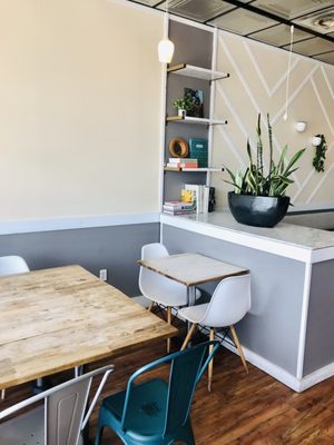 The Cutting Edge Cafe by null