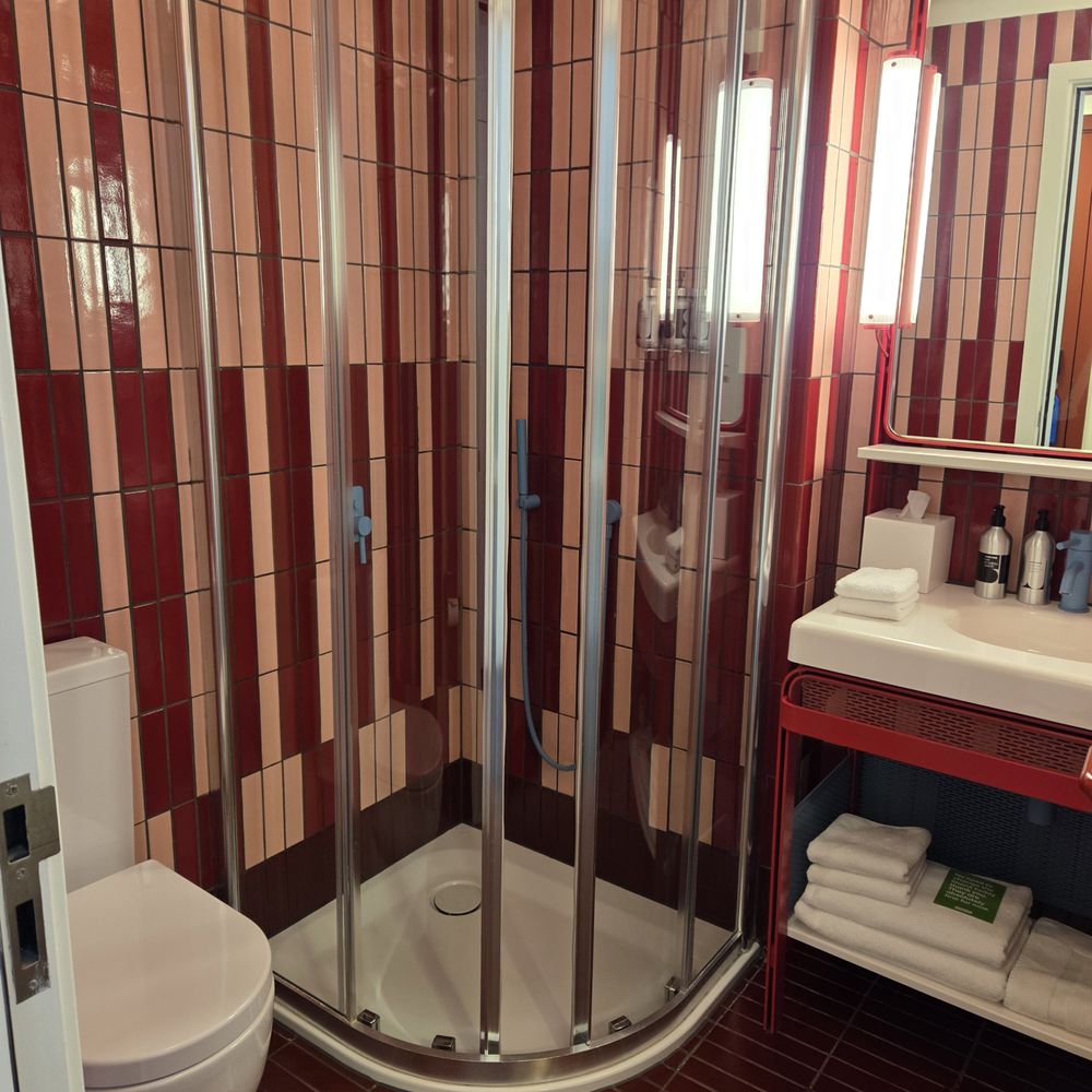 The Standard, London - Interesting bathroom in our room. - Hotels Near Me - London, XGL