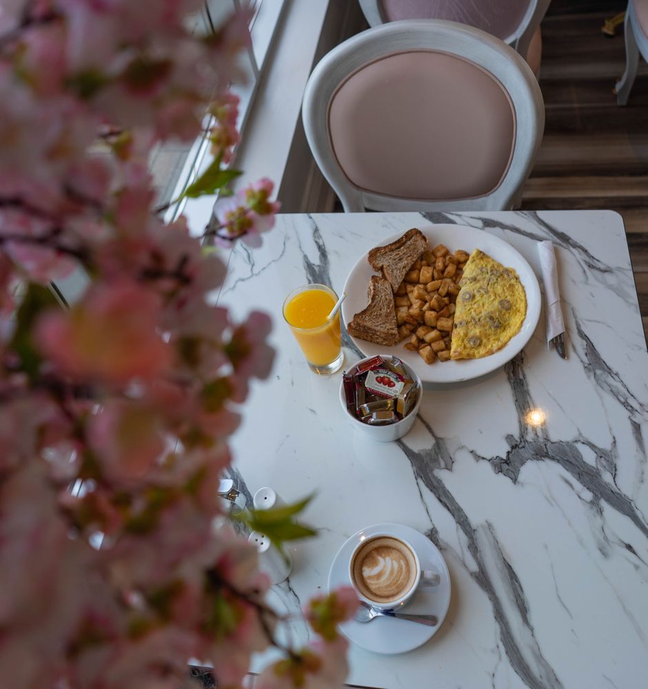 Evviva Breakfast & Lunch Downtown Toronto Reservations Breakfast