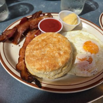 Denver Biscuit Co. - Broadway - Breakfast & Brunch Near Me - Denver, Colorado Denver Biscuit Co. - Broadway - Breakfast & Brunch Near Me - Denver, Colorado