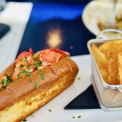The Hampton Social - LOBSTER ROLL