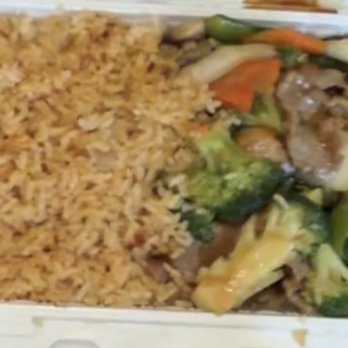 New Hing Hing Kitchen - Lunch special: Beef and Veggies, pork fried rice and Hot&Sour. - Chinese Near Me - Mineola, New York New Hing Hing Kitchen - Lunch special: Beef and Veggies, pork fried rice and Hot&Sour. - Chinese Near Me - Mineola, New York