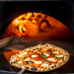 Old Scratch Pizza - Margherita Pizza
