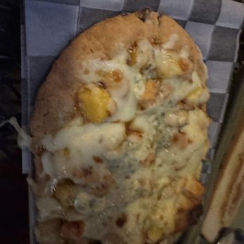 Twigs Tavern and Grille - Bourbon chicken flat bread - American Near Me - Rochester, Minnesota