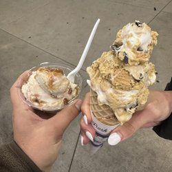 Handel’s Homemade Ice Cream - Boardman - Praline pecan and s'mores