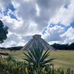 El Castillo