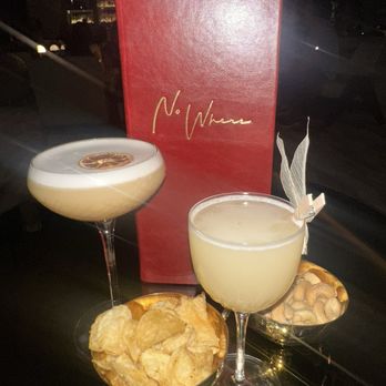 Nowhere Lounge - Monte Carlo Squad, nuts & chips mix, Let's Elope - Cocktail Bars Near Me - Las Vegas, Nevada