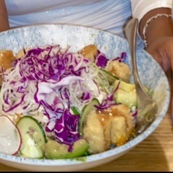 Earls Kitchen + Bar - New American Near Me - Miami, Florida Earls Kitchen + Bar - New American Near Me - Miami, Florida