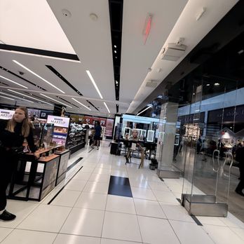 SEPHORA - Cosmetics & Beauty Supply Near Me - Boston, Massachusetts