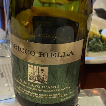 Lunardi's - Bricco Riella Moscato D'Asti - Italian Near Me - Davenport, Iowa Lunardi's - Bricco Riella Moscato D'Asti - Italian Near Me - Davenport, Iowa