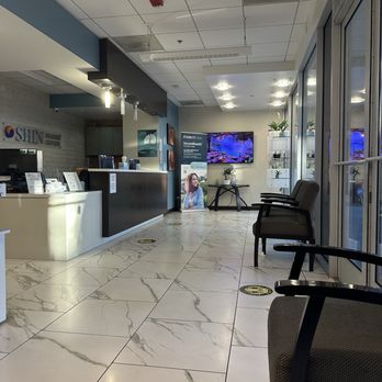 Shin Imaging Center - Fullerton - Inside - waiting room - Diagnostic Imaging Near Me - Fullerton, California Shin Imaging Center - Fullerton - Inside - waiting room - Diagnostic Imaging Near Me - Fullerton, California