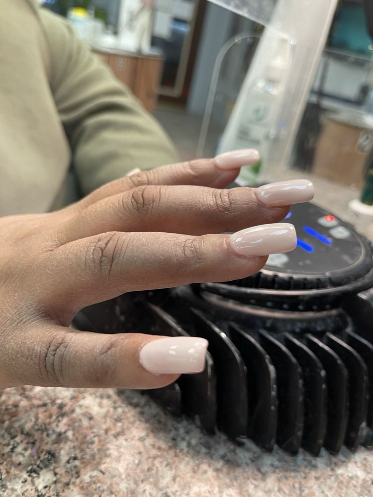 LEE’S NAIL SALON Updated June 2024 15 Photos 1701 Snyder Ave