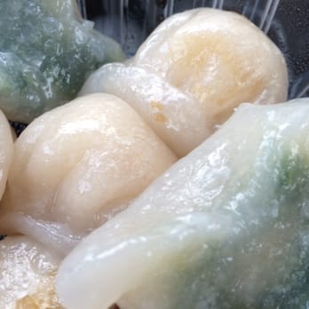 Happy Bakery - Always fresh and moist! Shrimp dumplings and veggie chive dumplings. - Dim Sum Near Me - San Francisco, California Happy Bakery - Always fresh and moist! Shrimp dumplings and veggie chive dumplings. - Dim Sum Near Me - San Francisco, California