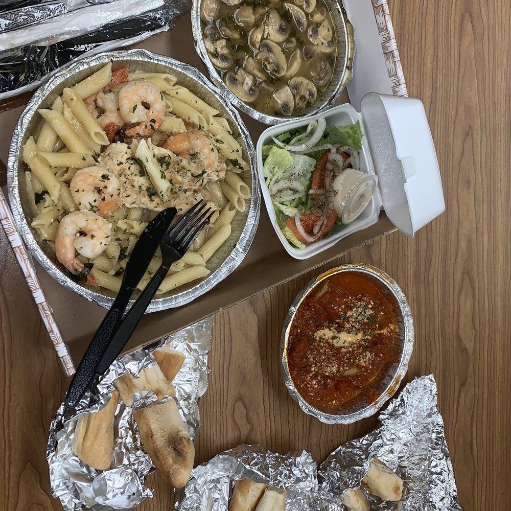 Chicken/shrimp w/ Garlic olive oil w/ side salad, side order mushrooms, side order sausage. Really Really delicious! Chicken/shrimp w/ Garlic olive oil w/ side salad, side order mushrooms, side order sausage. Really Really delicious!