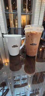Caffè Nero by null