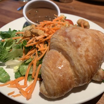 Cheddar's Scratch Kitchen - Caesar Salad - American Near Me - Aurora, Colorado