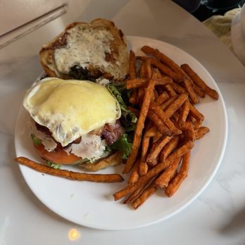 GB eats - GB Club - Diners Near Me - Great Barrington, Massachusetts GB eats - GB Club - Diners Near Me - Great Barrington, Massachusetts