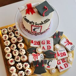3 Sweet Girls Cakery - Graduation Party Cupcakes, Cake and Cookies