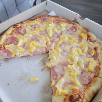 Heirloom Pizza - Hawaiian pizza Med(14in) - Pizza Near Me - Plano, Texas