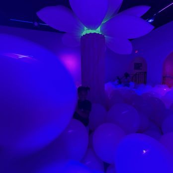 Bubble Planet - Art Space Rentals Near Me - Doraville, Georgia