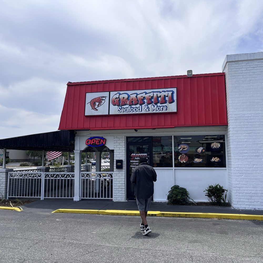 Graffiti Seafood and More - Restaurant itself - Seafood Near Me - Ocala, Florida