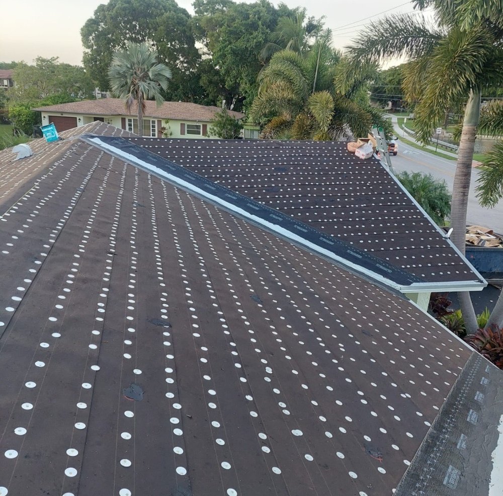 Slide of Dynamic Roofing