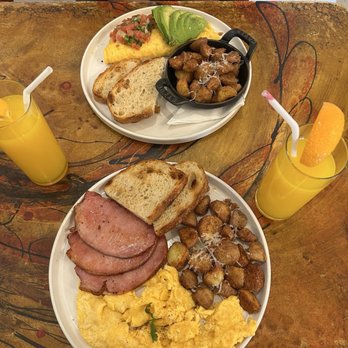 MeeMa’s - Breakfast Plate & Bacon Avocado Omelet - Breakfast & Brunch Near Me - Long Beach, California