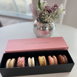Decadent Macaron - Macaron... gingerbread chai was phenomenal