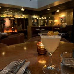 Tomato gimlet + vibes