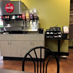 Drink Center/Flat Ware