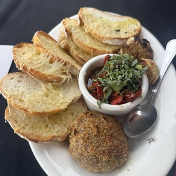 Red Rock Brewing - Bruschetta - American Near Me - Salt Lake City, Utah Red Rock Brewing - Bruschetta - American Near Me - Salt Lake City, Utah
