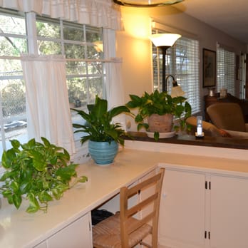 True Blue Maids - The kitchen sparkled when the ladies were finished. - Home Cleaning Near Me - Pasadena, California True Blue Maids - The kitchen sparkled when the ladies were finished. - Home Cleaning Near Me - Pasadena, California