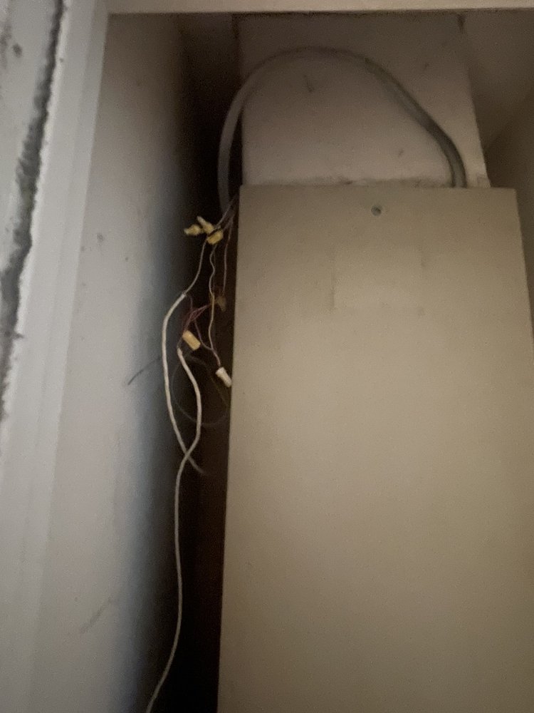 NANTUCKET HARBOR Updated July 2024 17 Photos 4650 Lakeshore Dr