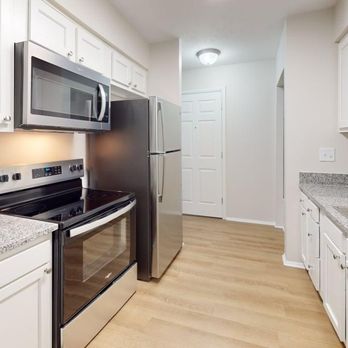 University Oaks - Apartments Near Me - Kent, Ohio University Oaks - Apartments Near Me - Kent, Ohio